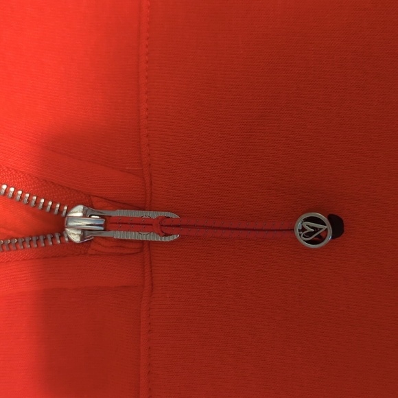 Scuba - Picture 6 of 10